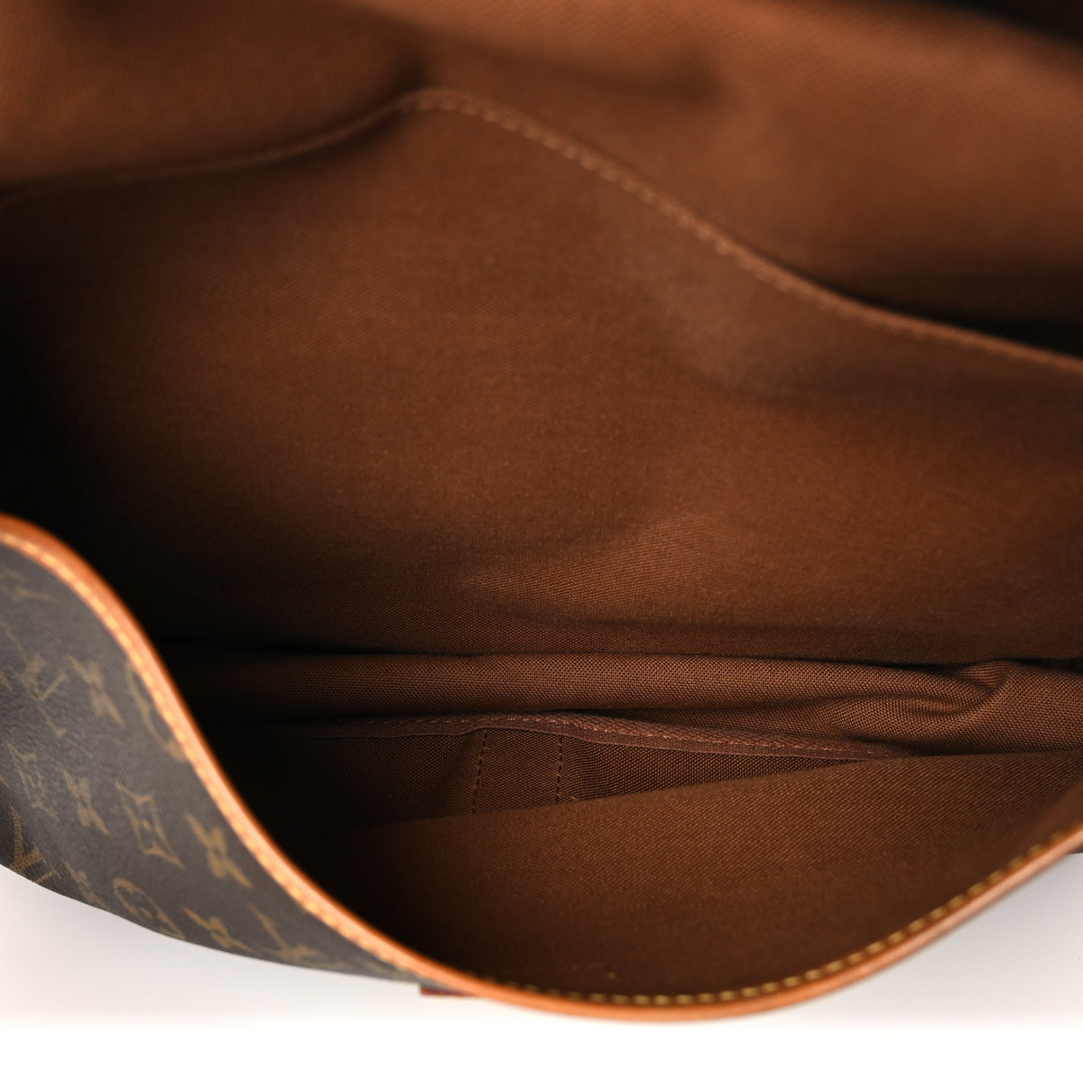 Monogram Saumur 35