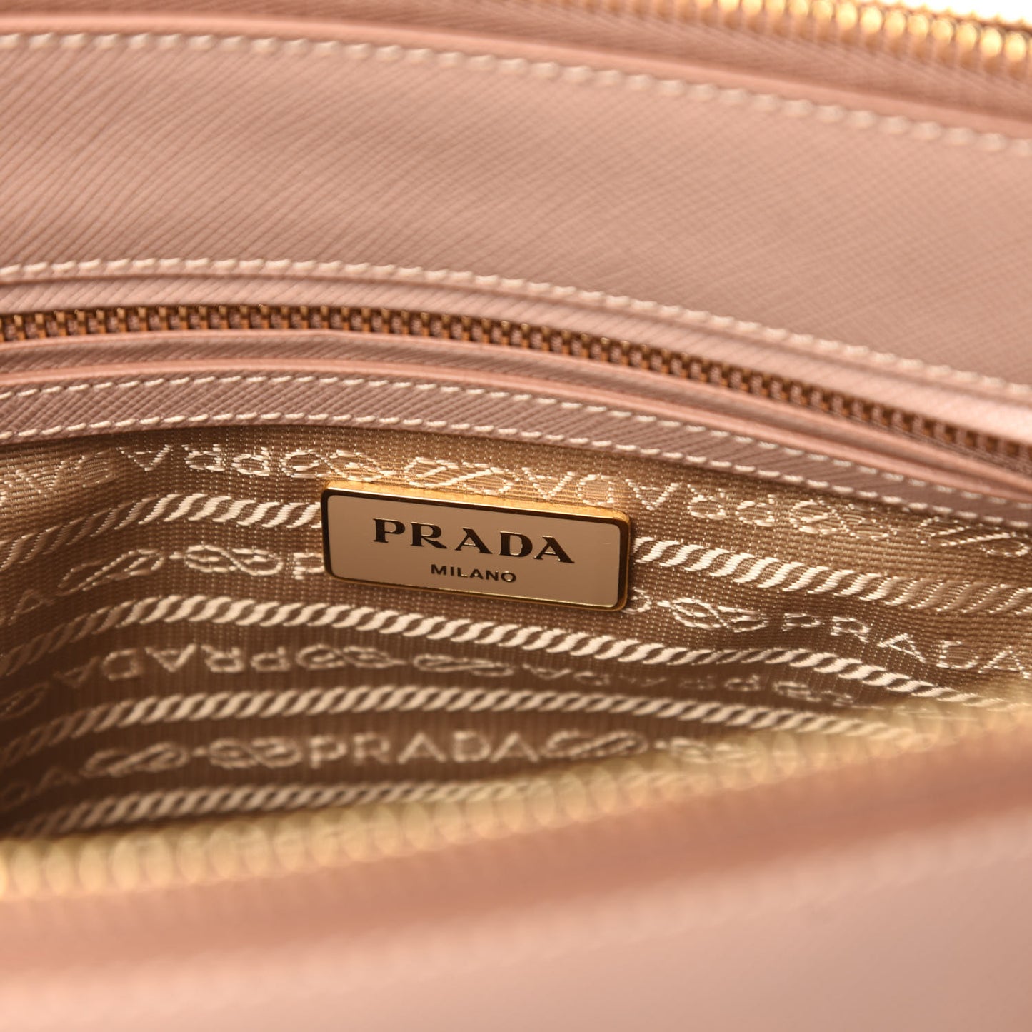 Saffiano Small Galleria Double Zip Tote Cammeo