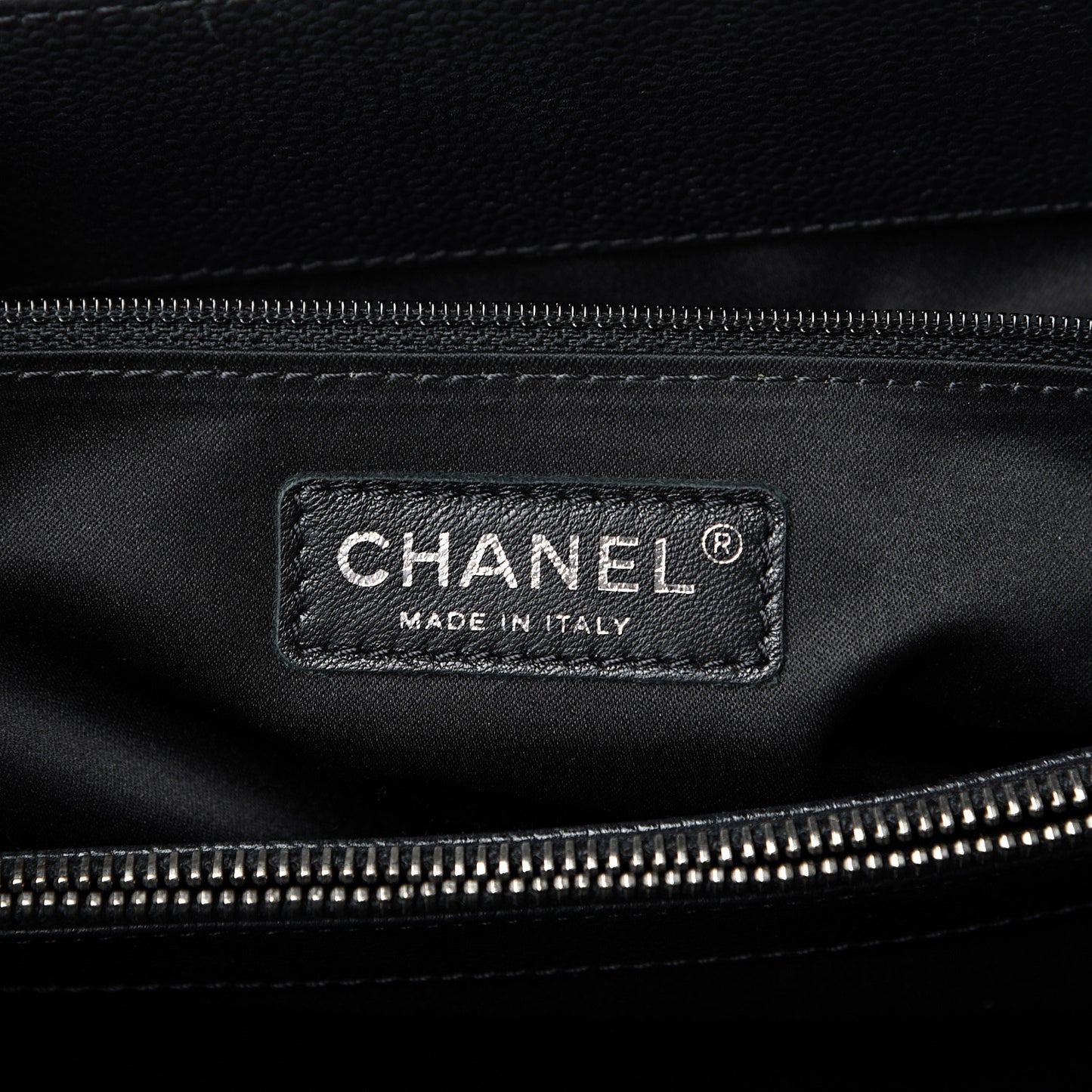 Caviar Quilted XL Grand Shopping Tote GST Black