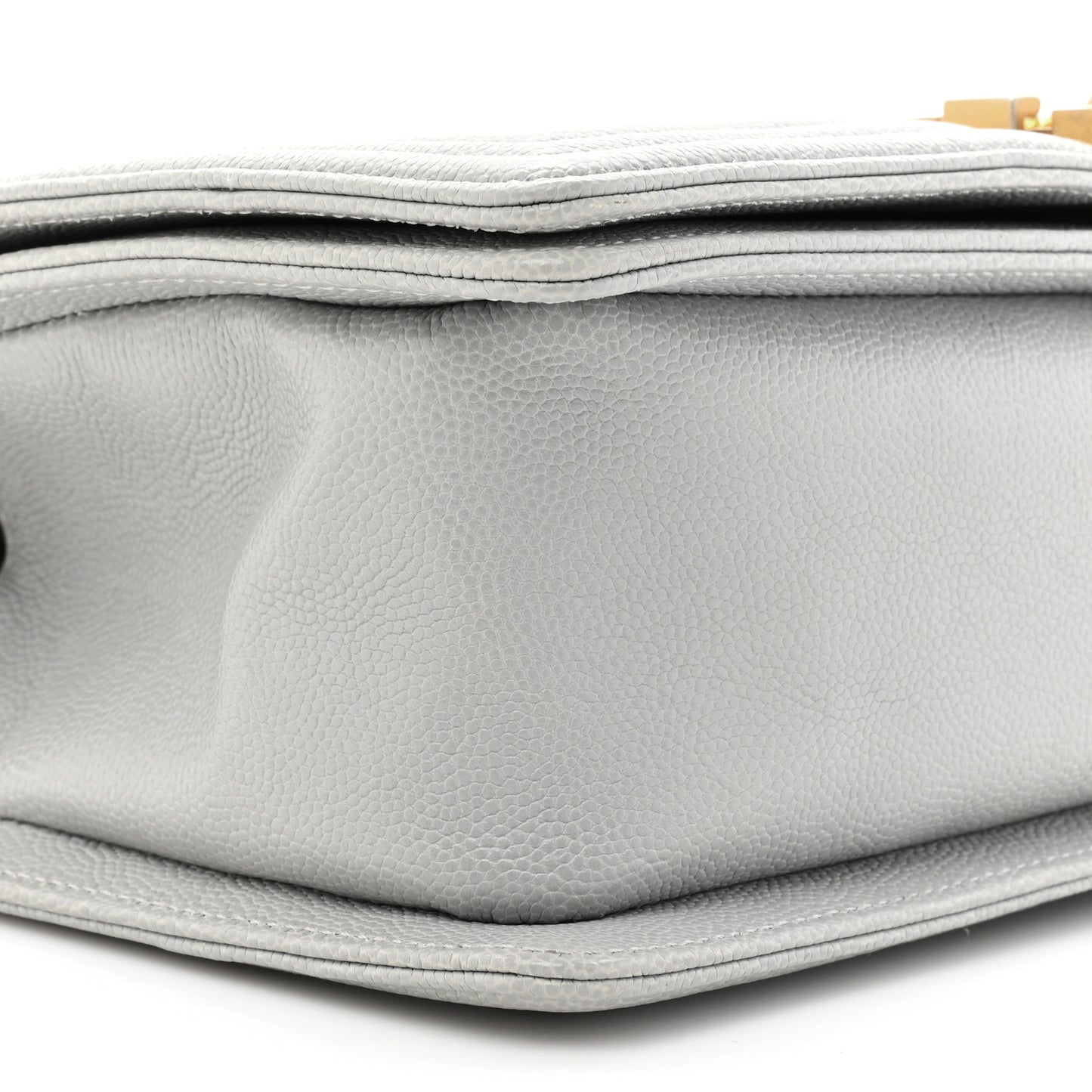 Caviar Quilted Medium Boy Flap Light Grey