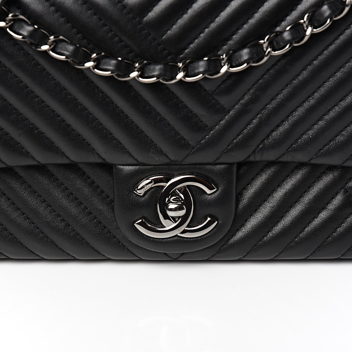 Lambskin Medium CC Crossing Flap Black