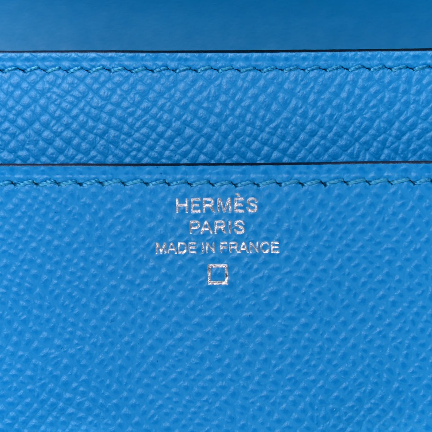 Epsom Alligator Lizard Constance Wallet To Go Bleu Frida Etrusque Ombre