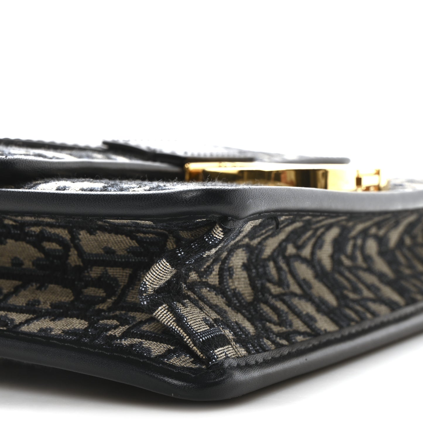 Oblique 30 Montaigne Flap Bag Blue