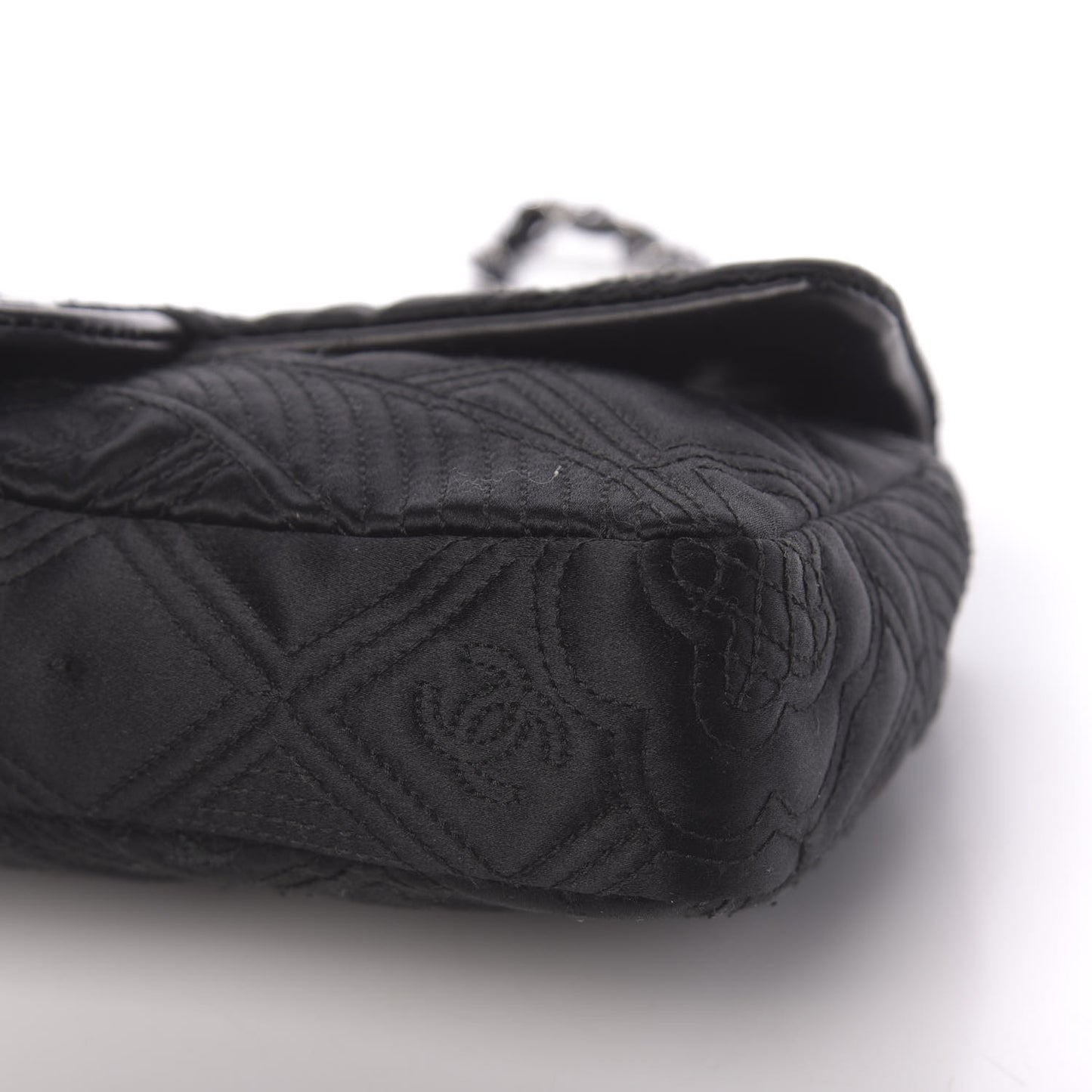 Satin Embroidered Medium Camellia Flap Black