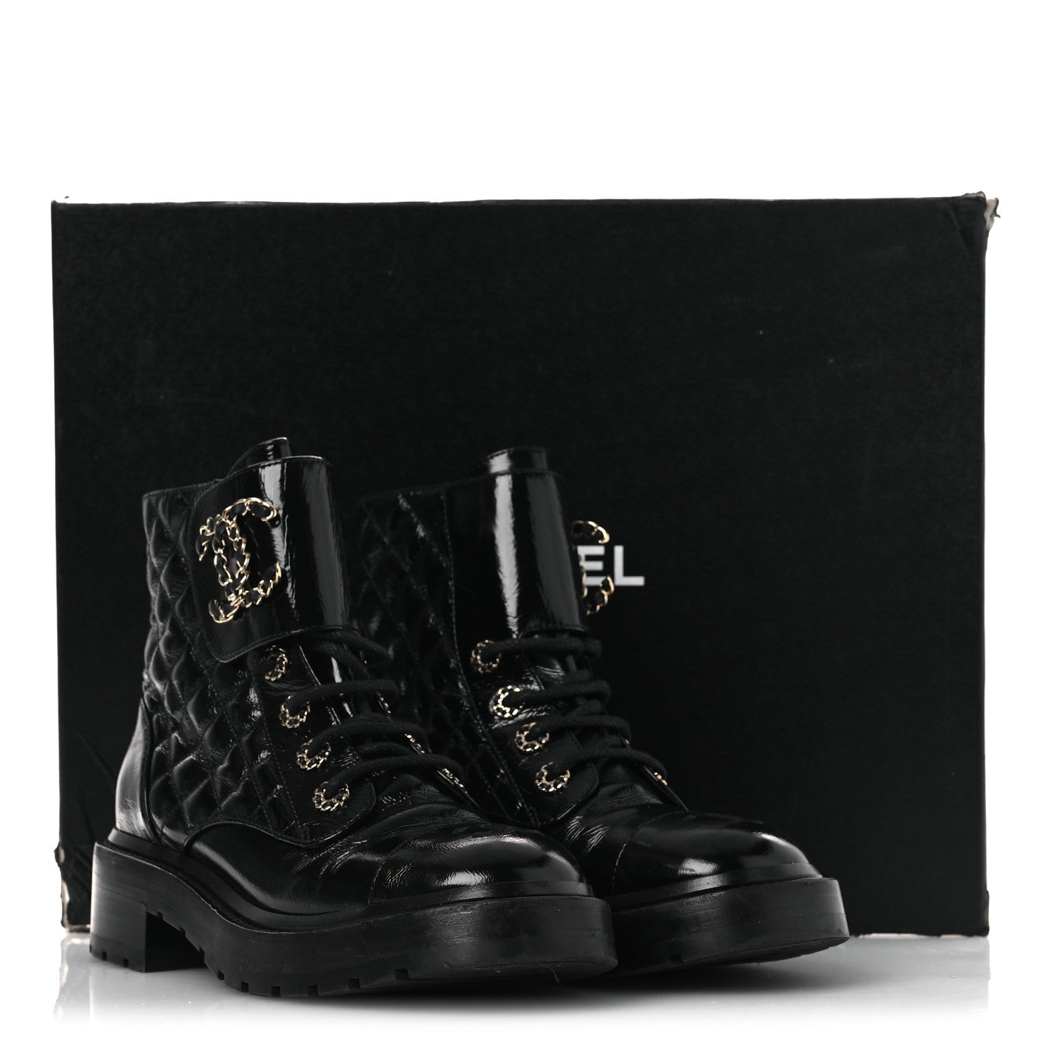 CHANEL レア　キルティングブーツ　37 Chanel Shiny Calfskin Quilted Lace Up Combat Boots 37 Black