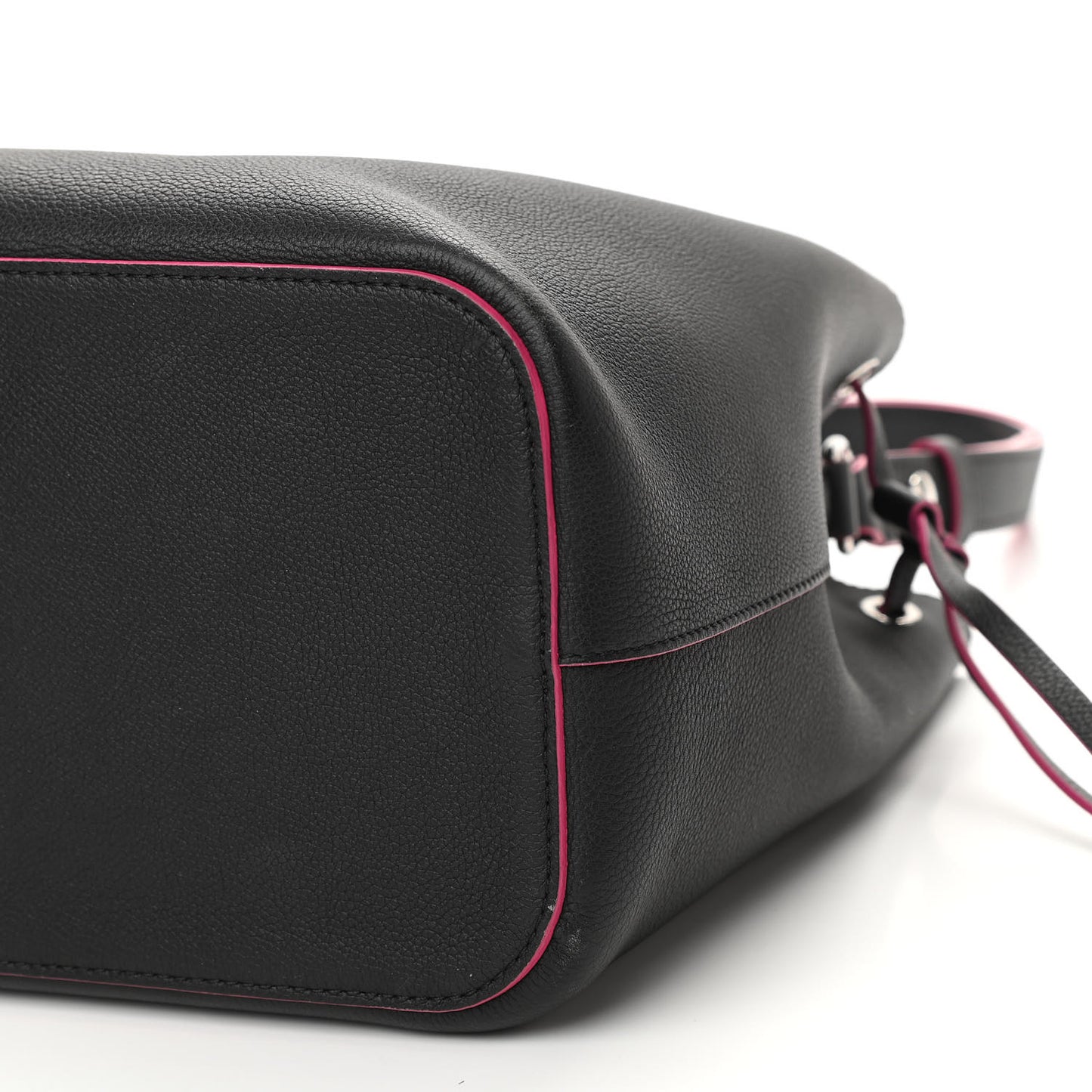 Calfskin Lockme Bucket Black