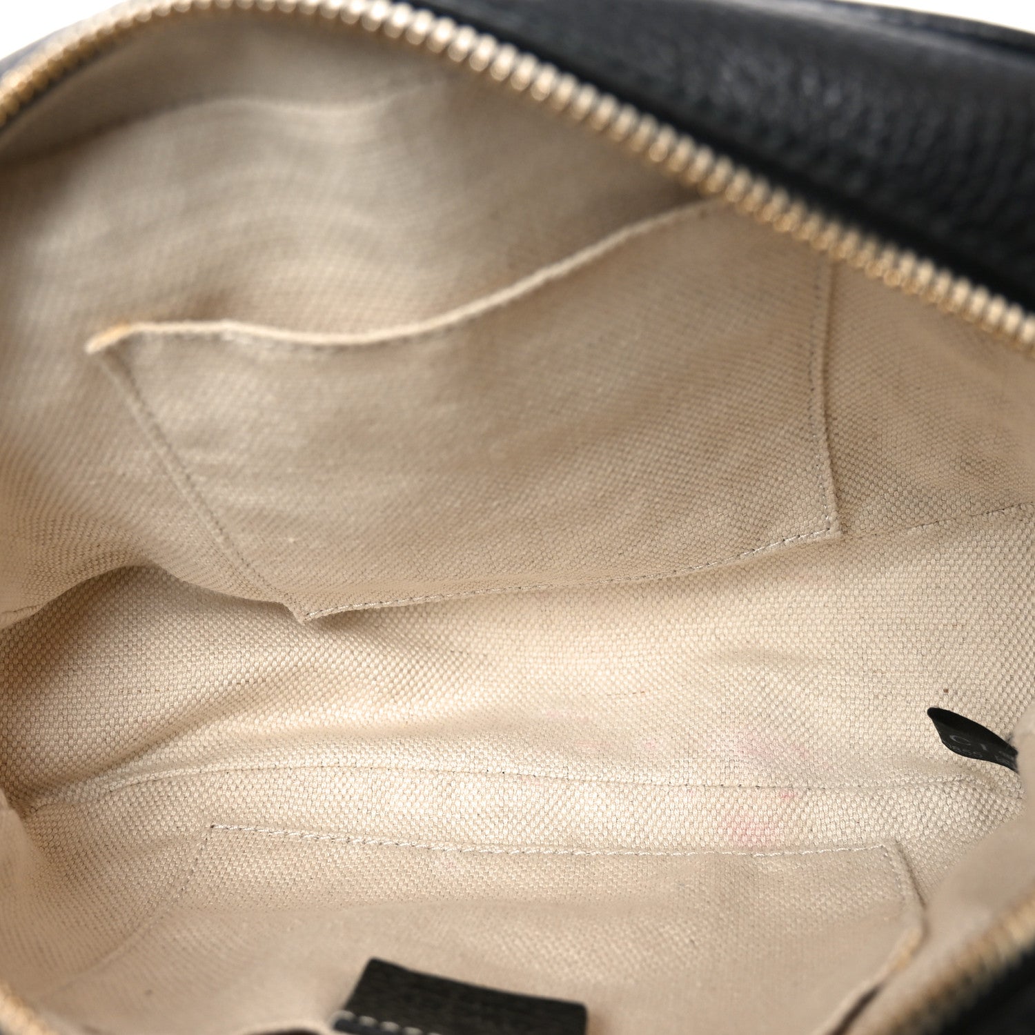 Gucci Pebbled Calfskin Small Soho Disco Bag Black 5 of 10