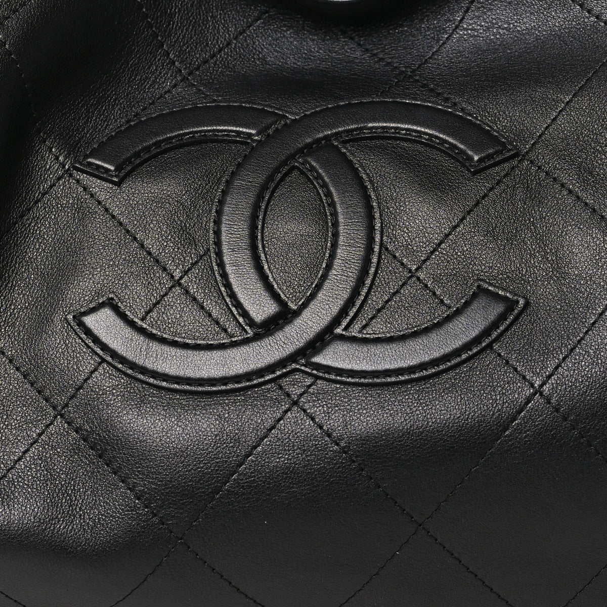 Lambskin Quilted Neo Cabas Shopping Tote Black