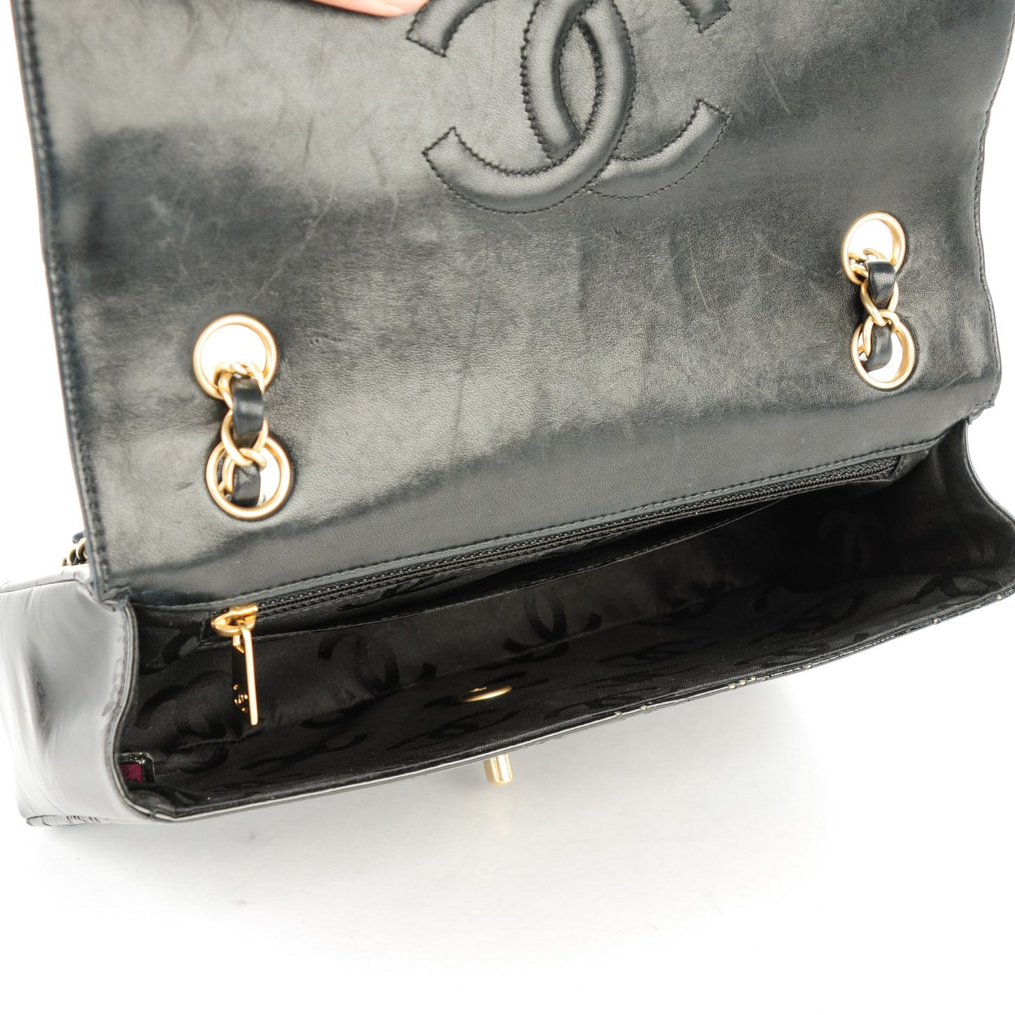 Patent Perforated Camellia Medium Single Flap Black