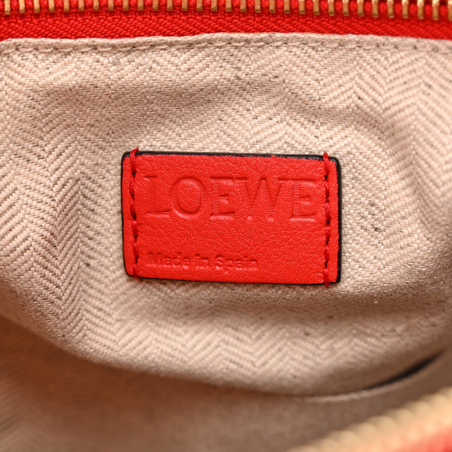 Loewe Calfskin Medium Puzzle Bag Scarlet 6 of 10