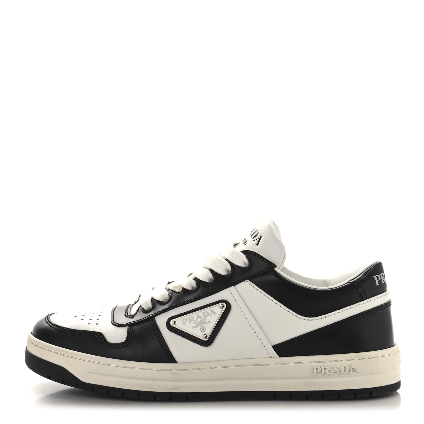 Vitello Sport Spazzolato Rois Triangle Logo Womens Downtown Low Top 30mm Sneakers 37 White Black