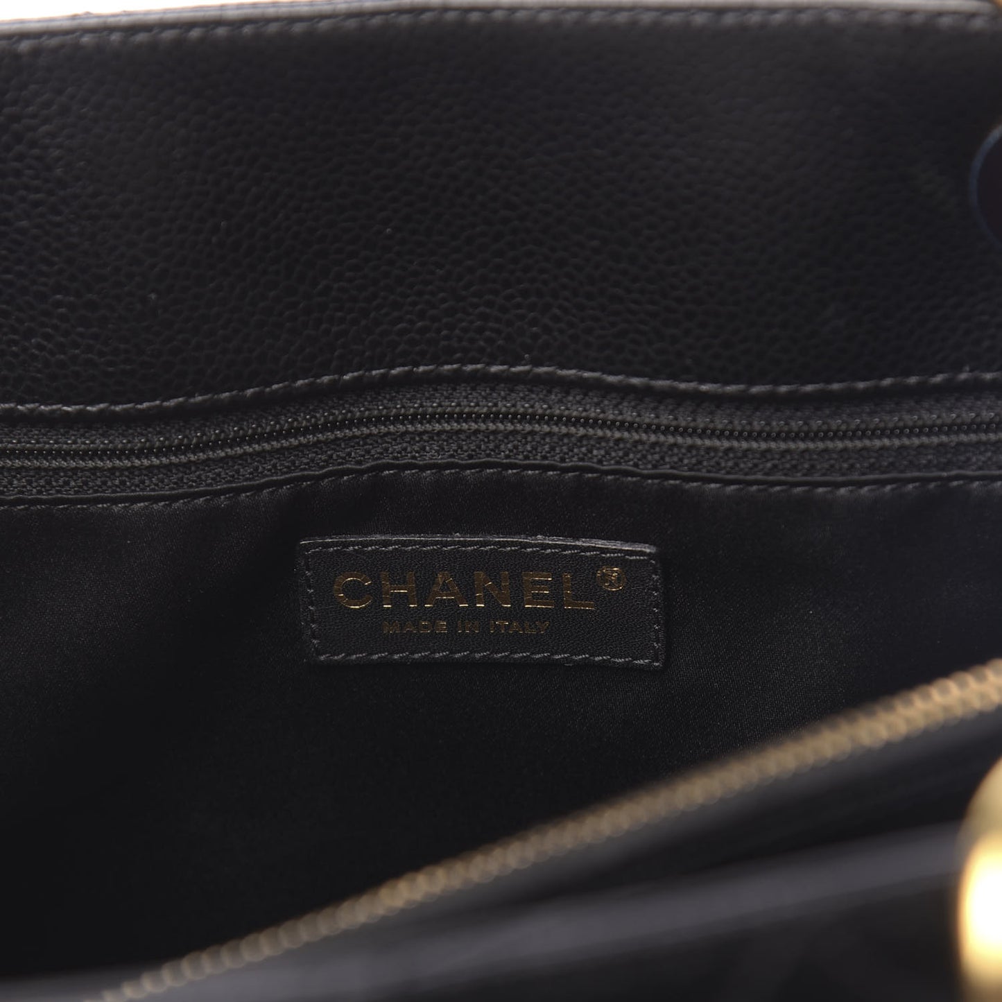 Caviar Quilted Grand Shopping Tote GST Black