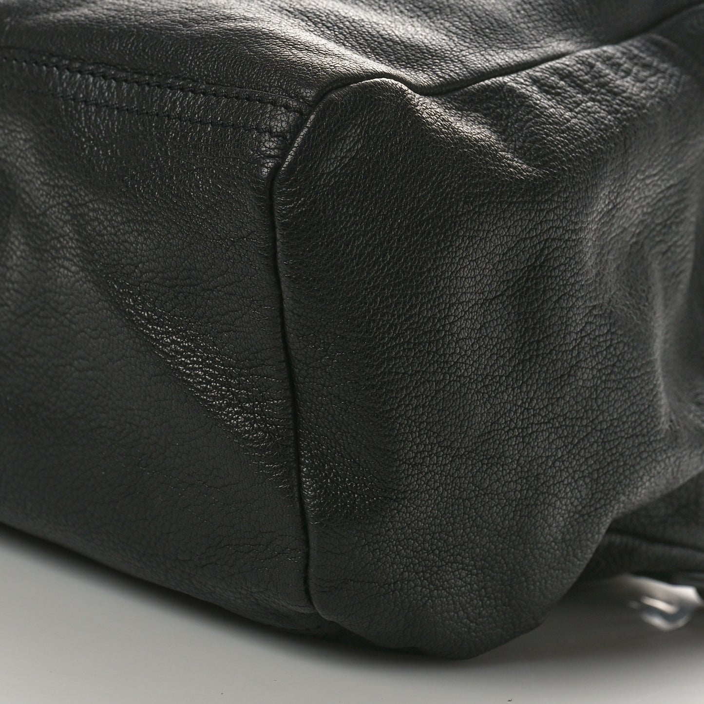 Sugar Goatskin Medium Pandora Black