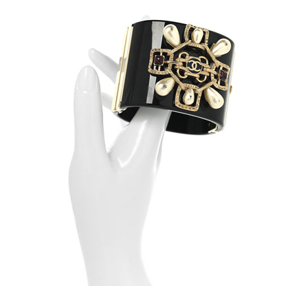 Chanel Resin Gripoix Pearl CC Wide Cuff Black 2 of 5