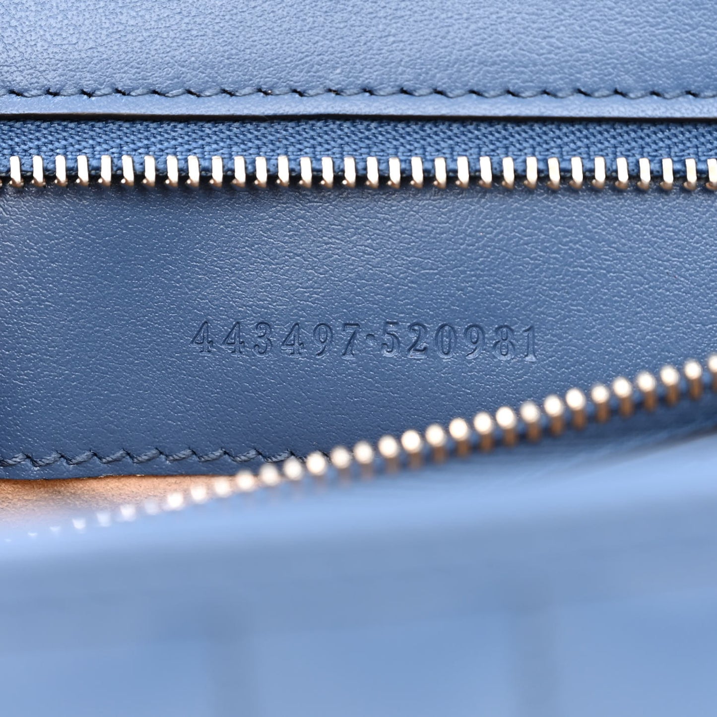 Calfskin Matelasse Aria Small GG Marmont Shoulder Bag Clear Blue