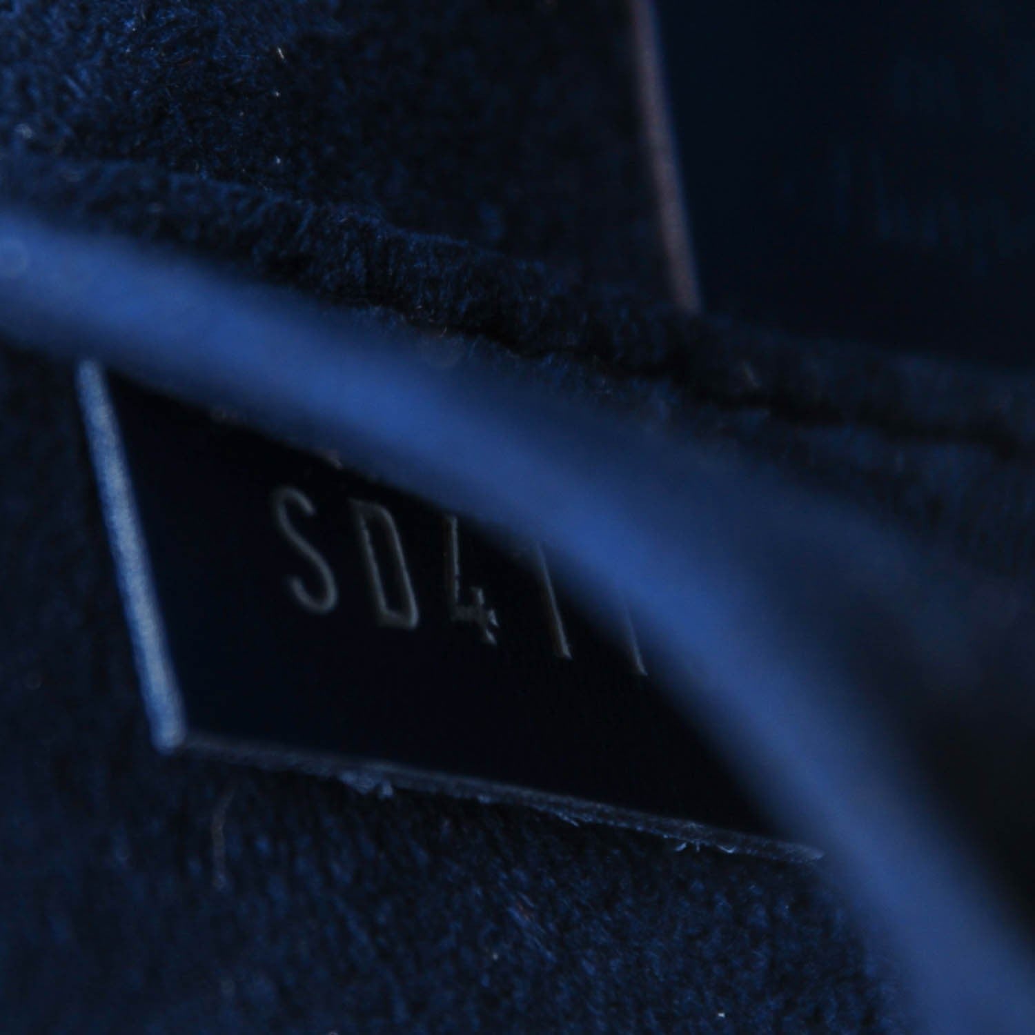 Louis Vuitton Epi Alma BB Indigo 6 of 6