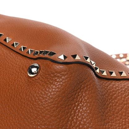 Valentino Garavani Pebbled Calfskin Medium Rockstud Tote Light Cuir 8 of 13