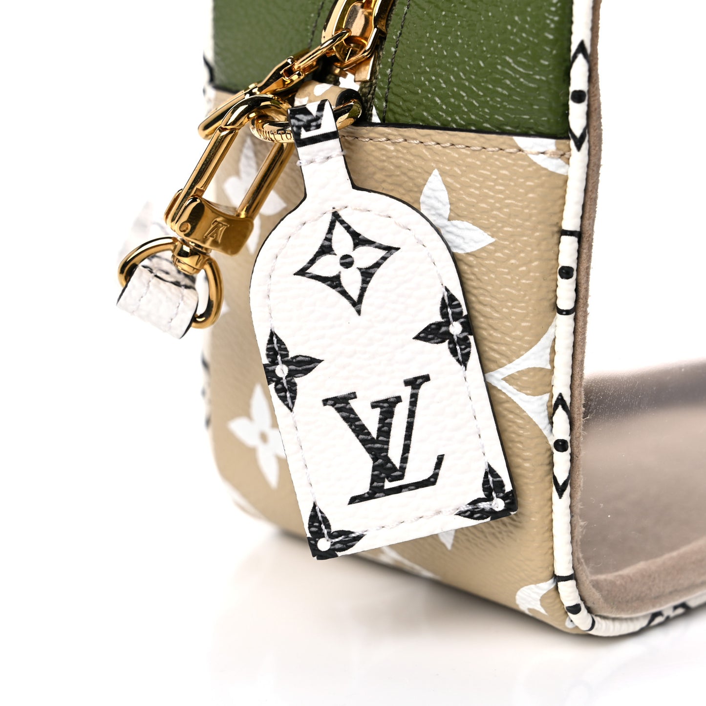 Monogram Giant Beach Pouch Kaki