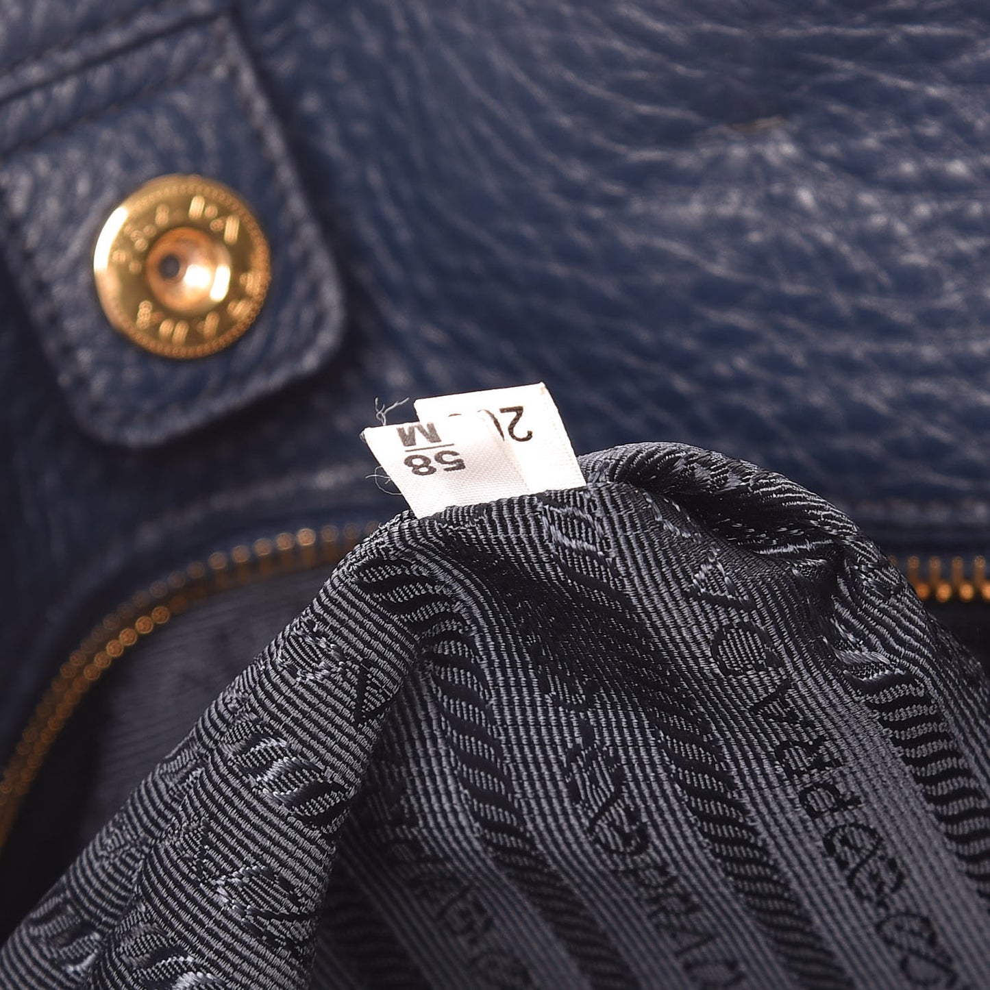 Vitello Daino Tote Bluette