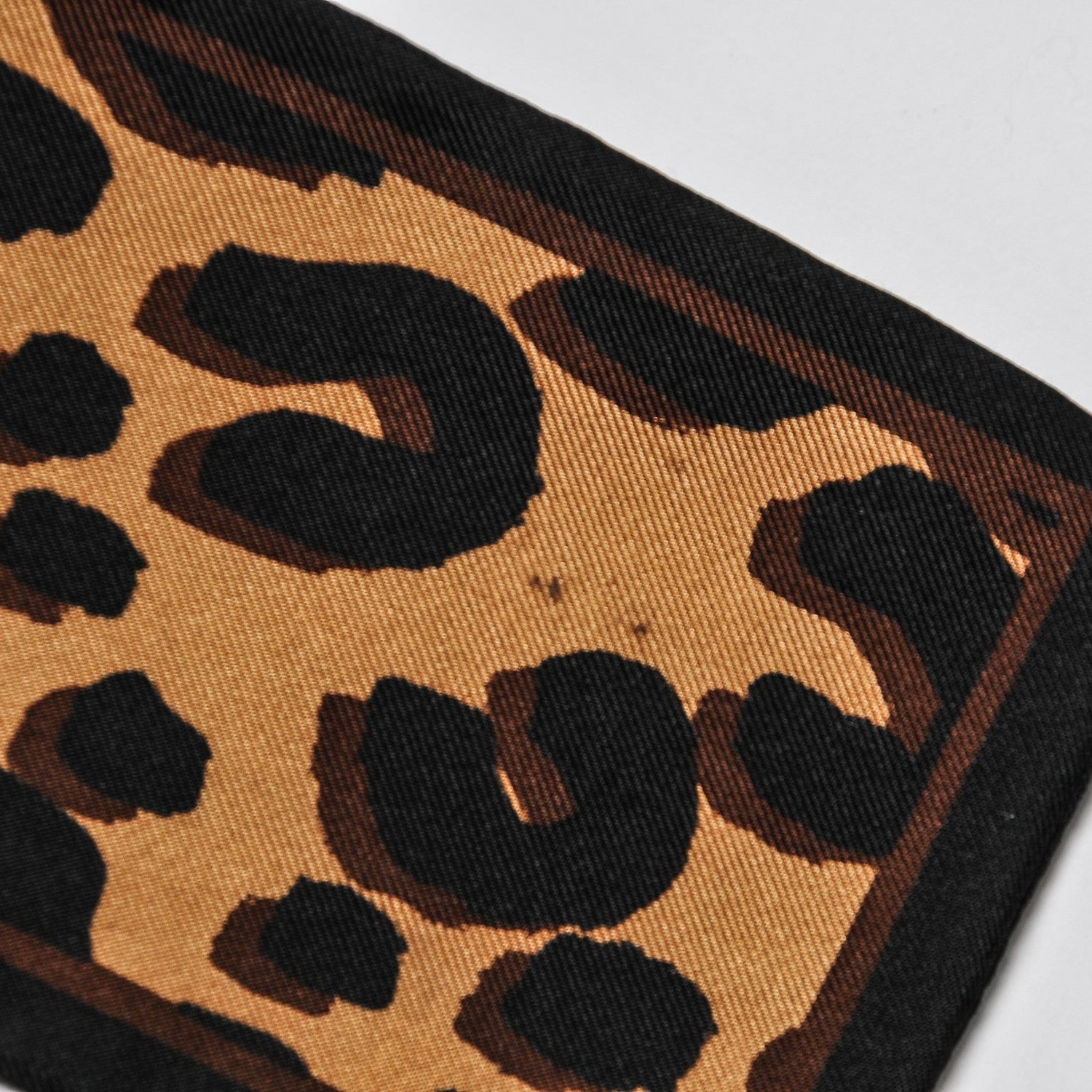 Louis Vuitton Silk Leopard Bandeau Scarf Marron 4 of 5