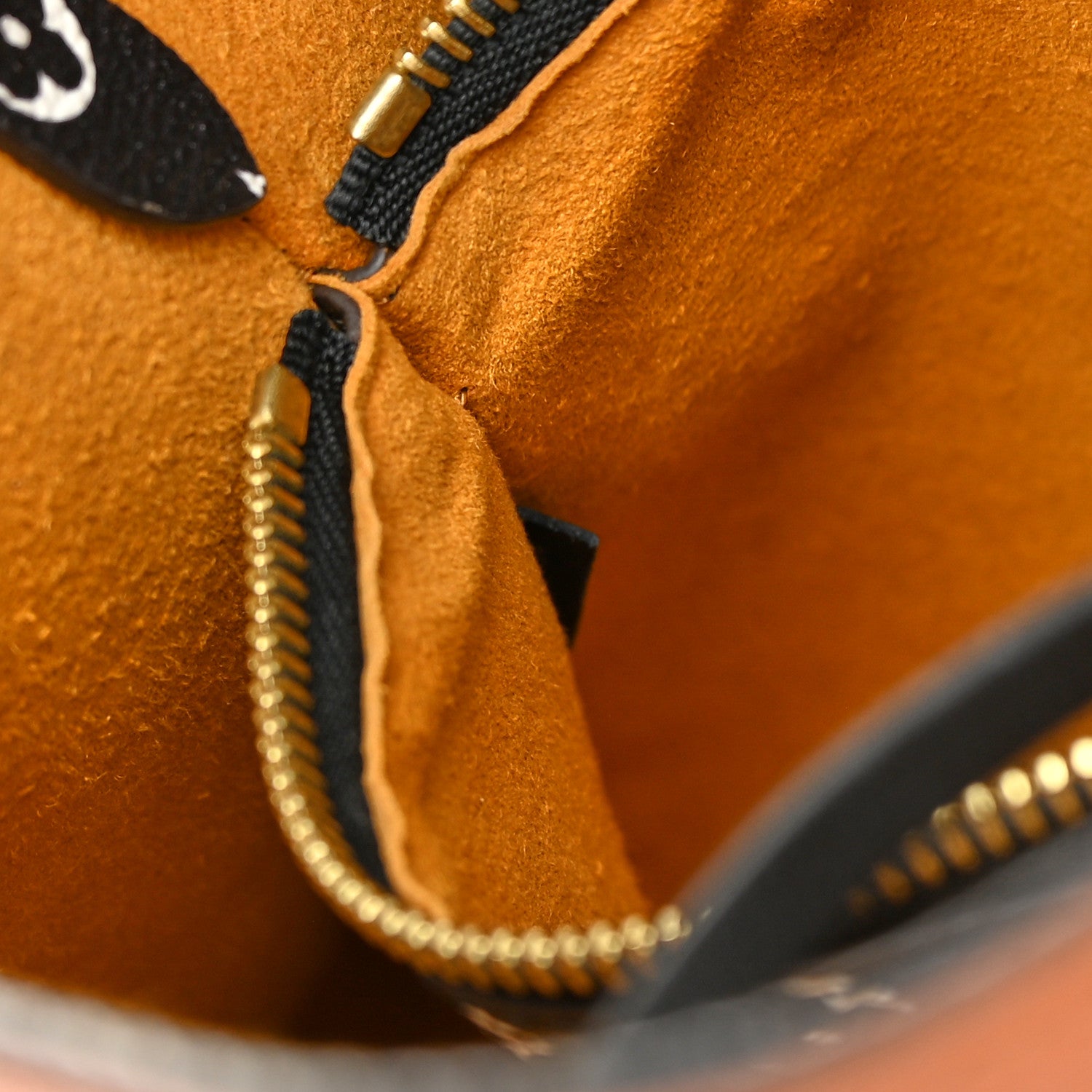 Louis Vuitton Monogram Giant Jungle NéoNoé Caramel 7 of 14
