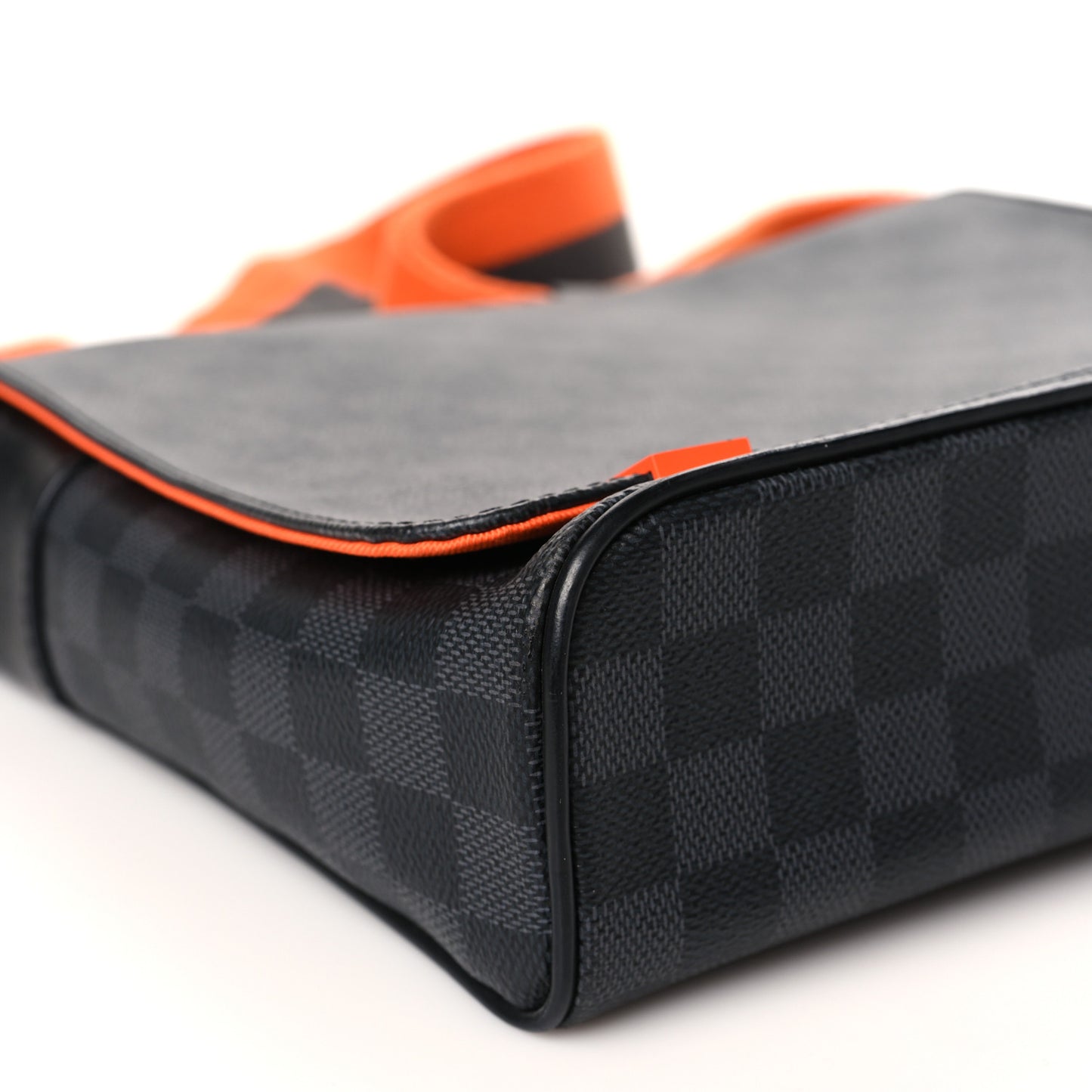 Damier Graphite District PM Orange