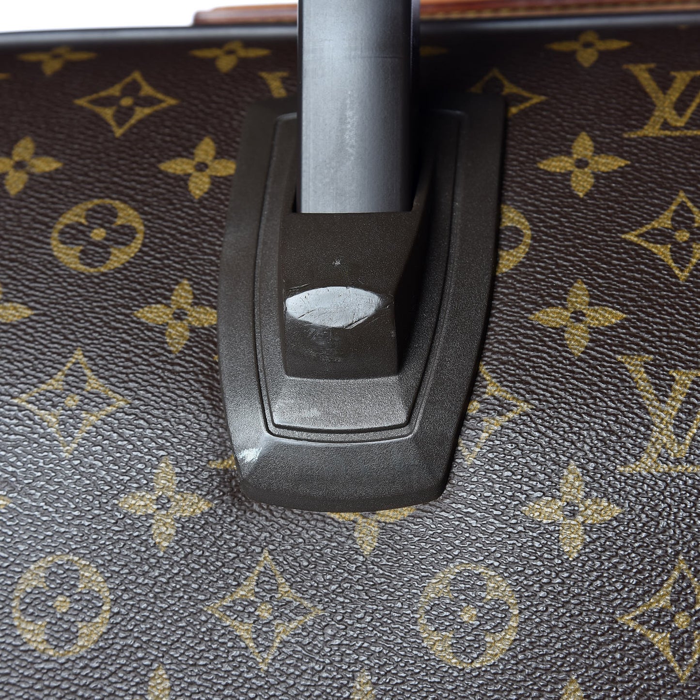 Monogram Pegase 65