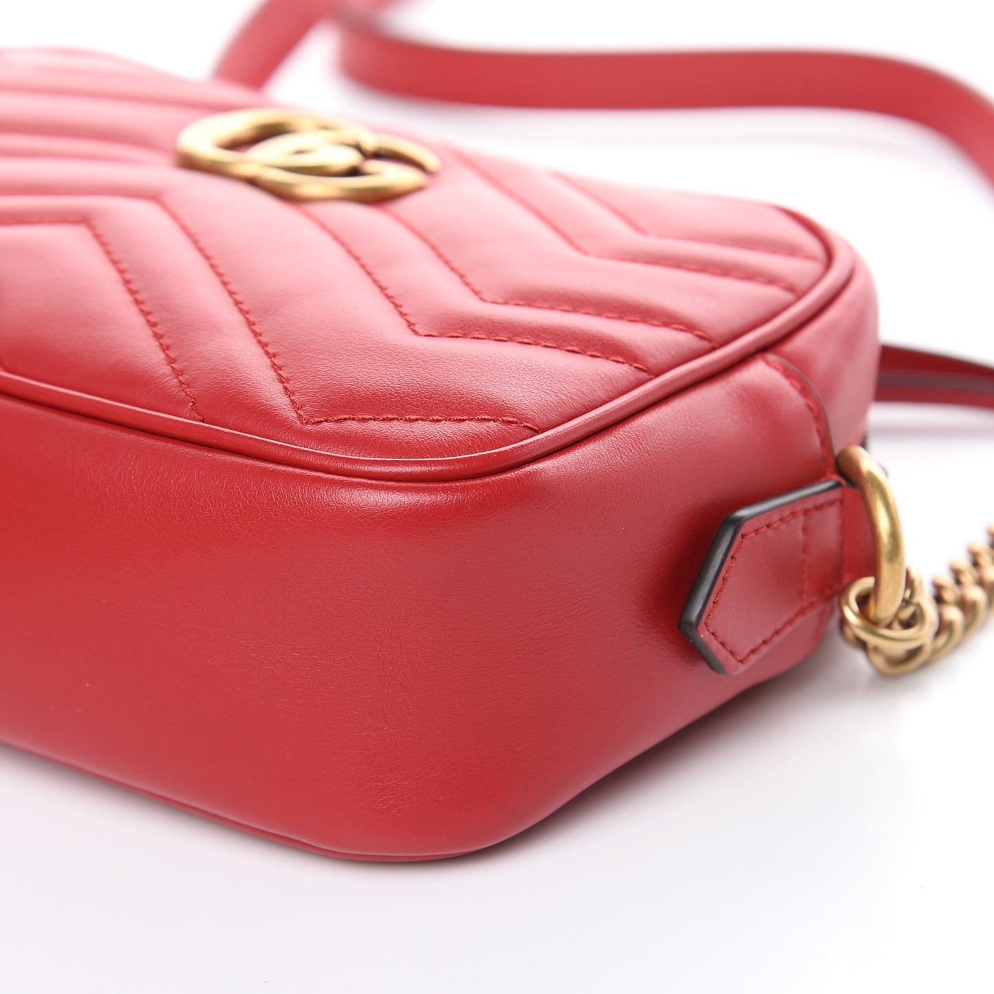 Calfskin Matelasse Mini GG Marmont Chain Shoulder Bag Hibiscus Red