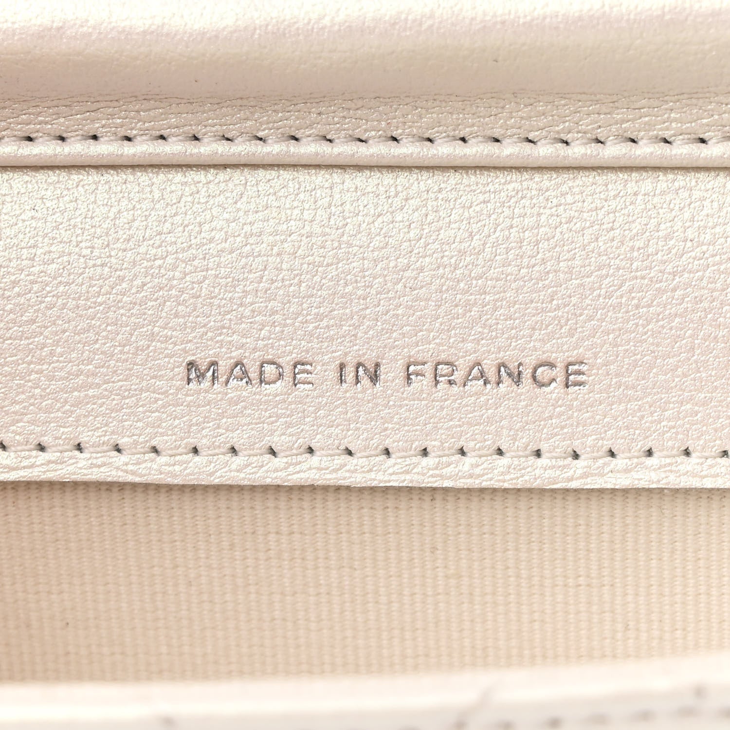 Chanel Iridescent Lambskin Quilted Coco Bow Clutch With Chain White 7 of 11