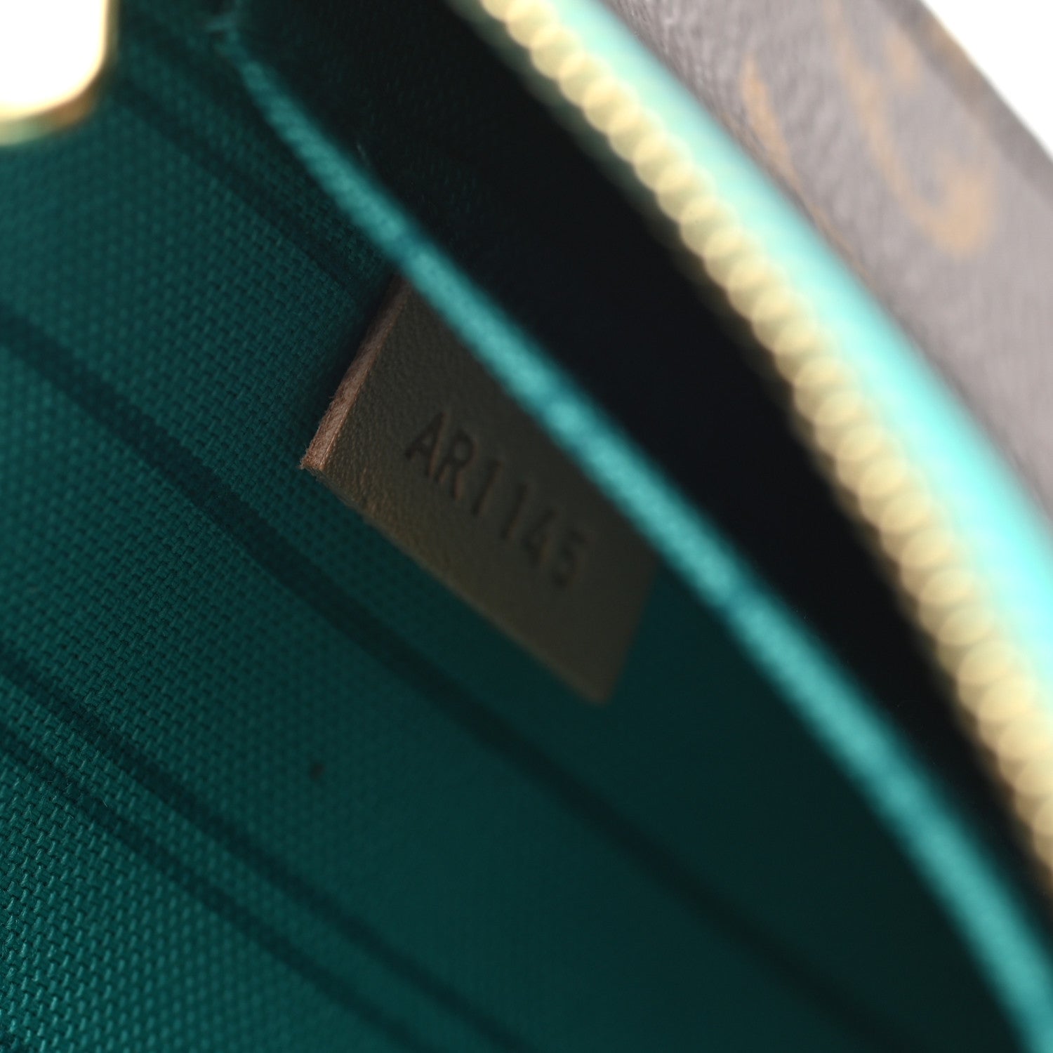 Louis Vuitton Monogram Neverfull MM GM Pochette Turquoise 7 of 7