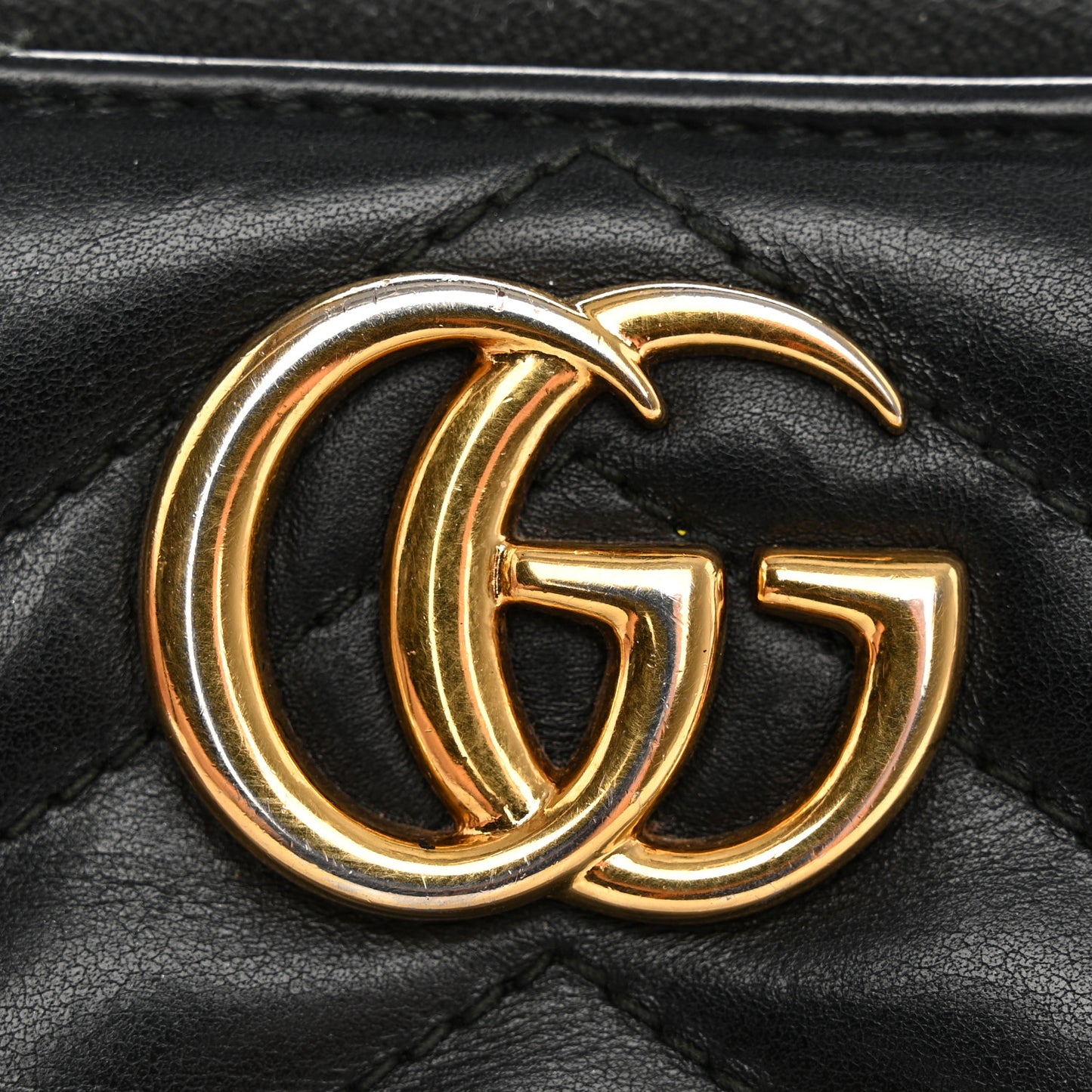 Calfskin Matelasse GG Marmont Zip Around Wallet Black