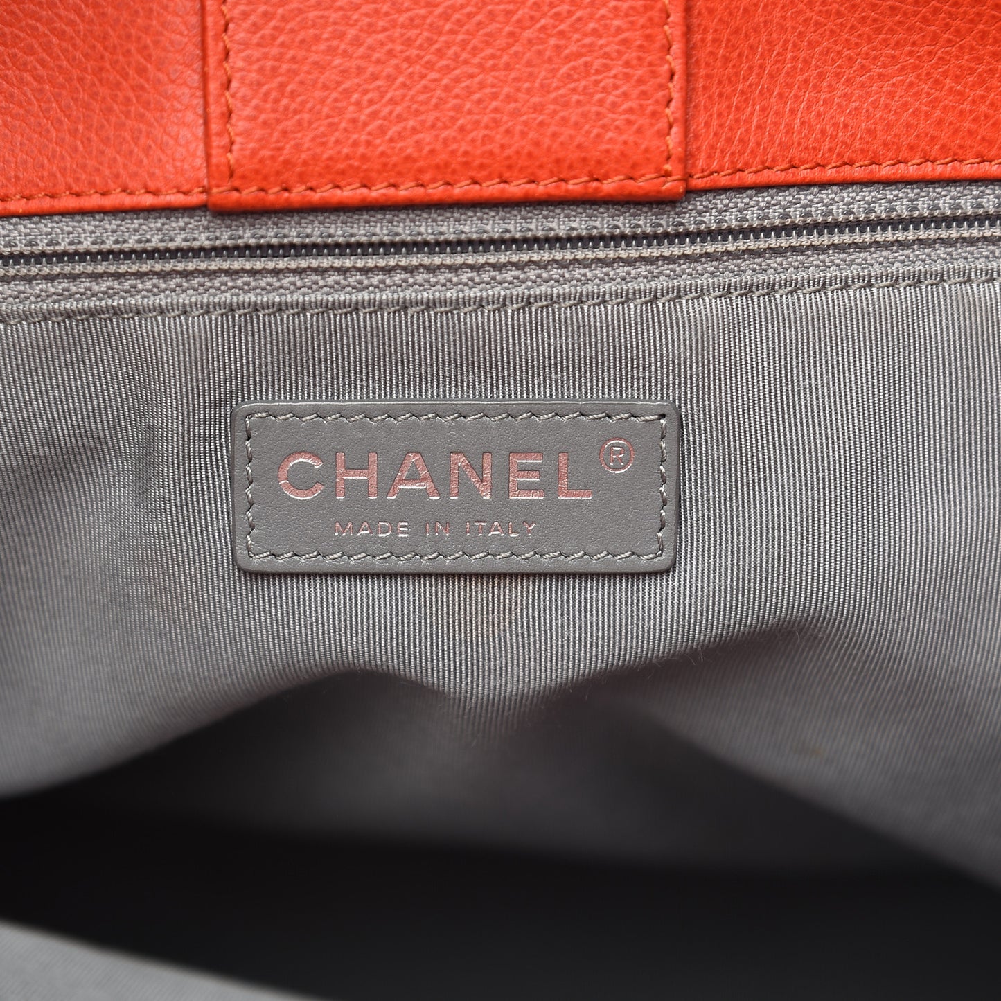 Caviar Tall Cerf Tote Red