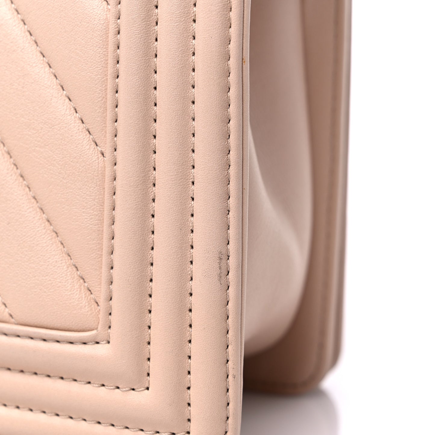 Lambskin Chevron Quilted Medium Boy Flap Beige