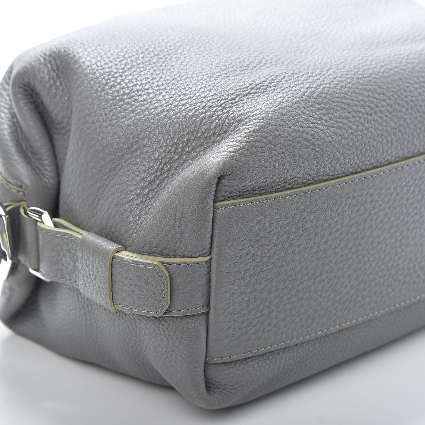Pebbled Calfskin Small Nightingale Pearl Grey