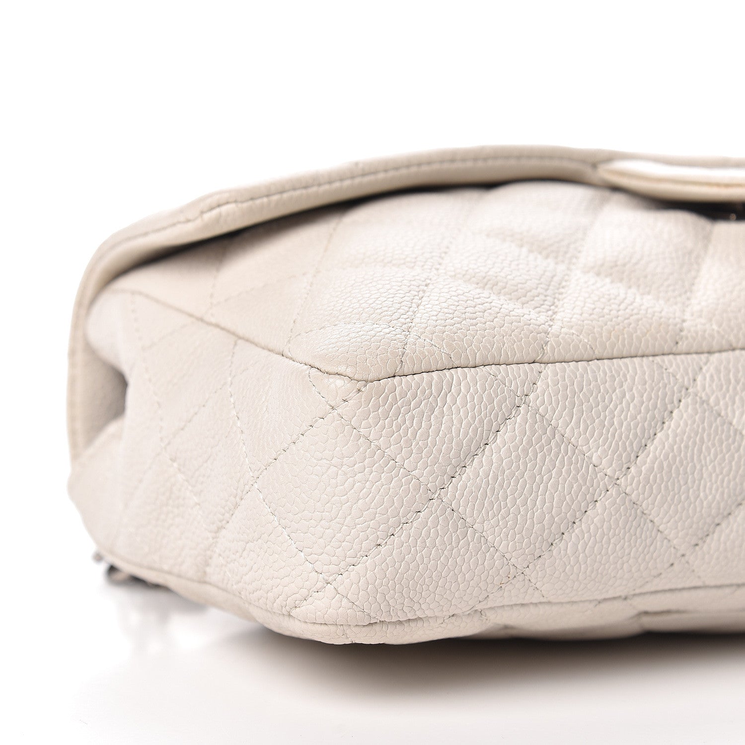 Chanel Caviar Quilted 2.55 Reissue East West Flap White 9 of 10