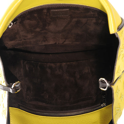 Louis Vuitton Veau Cachemire Tote W PM Pistache 5 of 7