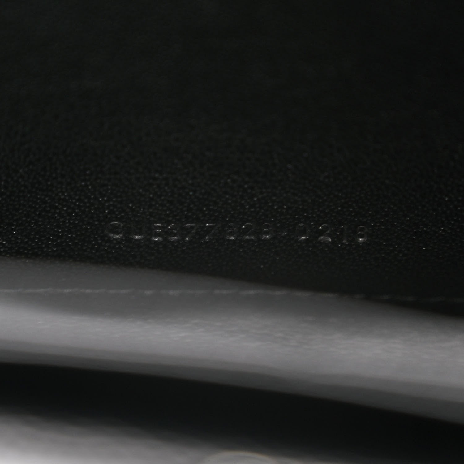 Saint Laurent Grain De Poudre Matelasse Chevron Bi-Color Monogram Chain Wallet White Black 7 of 11
