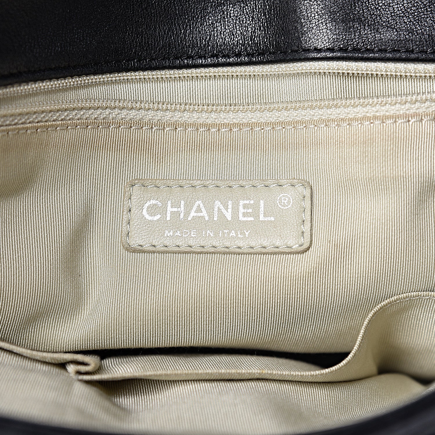 Chanel Washed Lambskin Quilted Maxi Chain Around Flap Black 6 of 15