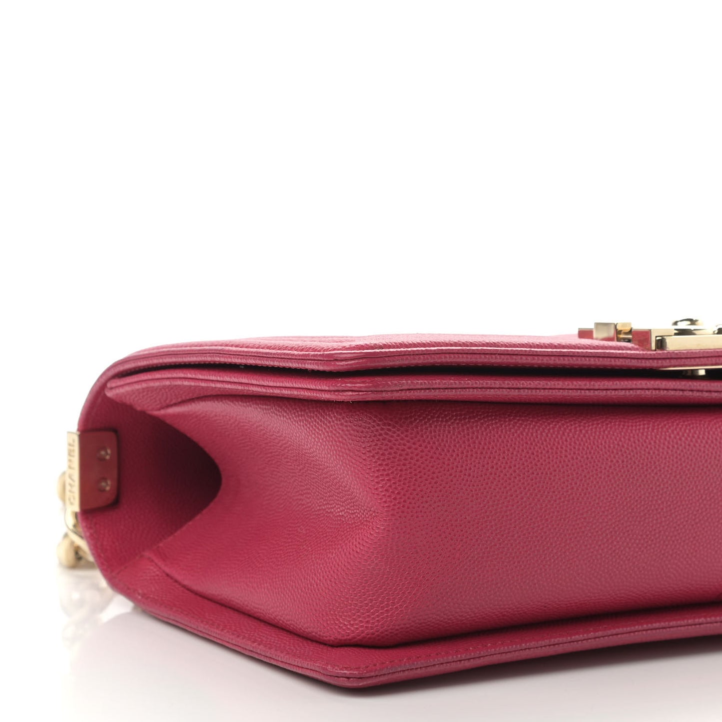 Caviar Quilted Medium Boy Flap Fuchsia