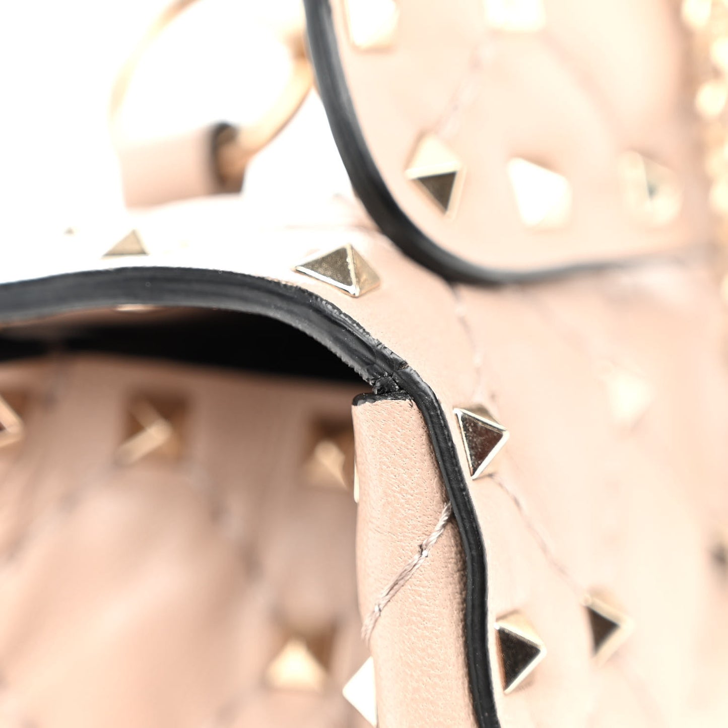 Nappa Large Rockstud Spike Shoulder Bag Poudre