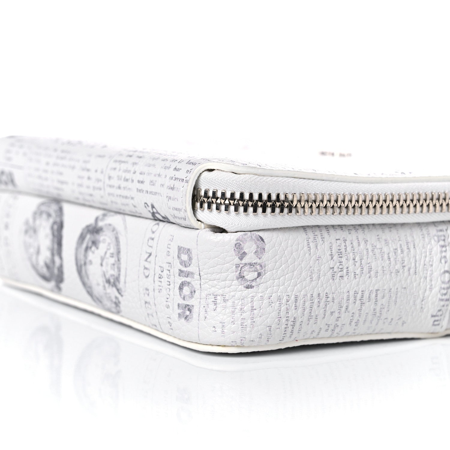 Christian Dior X DANIEL ARSHAM Grained Calfskin Newspaper Messenger White 7 of 10