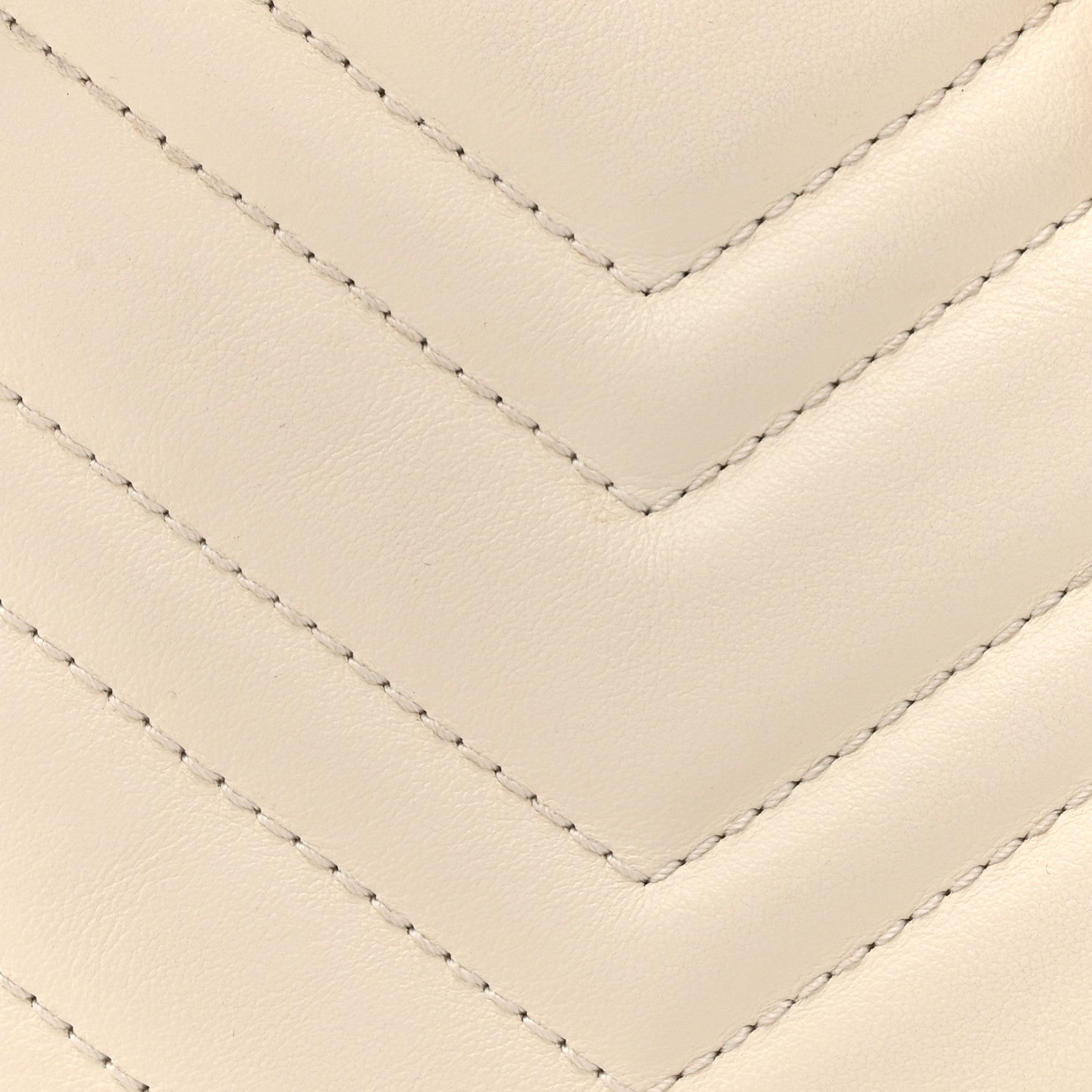 Gucci Calfskin Matelasse Small GG Marmont Chain Shoulder Bag White 8 of 13
