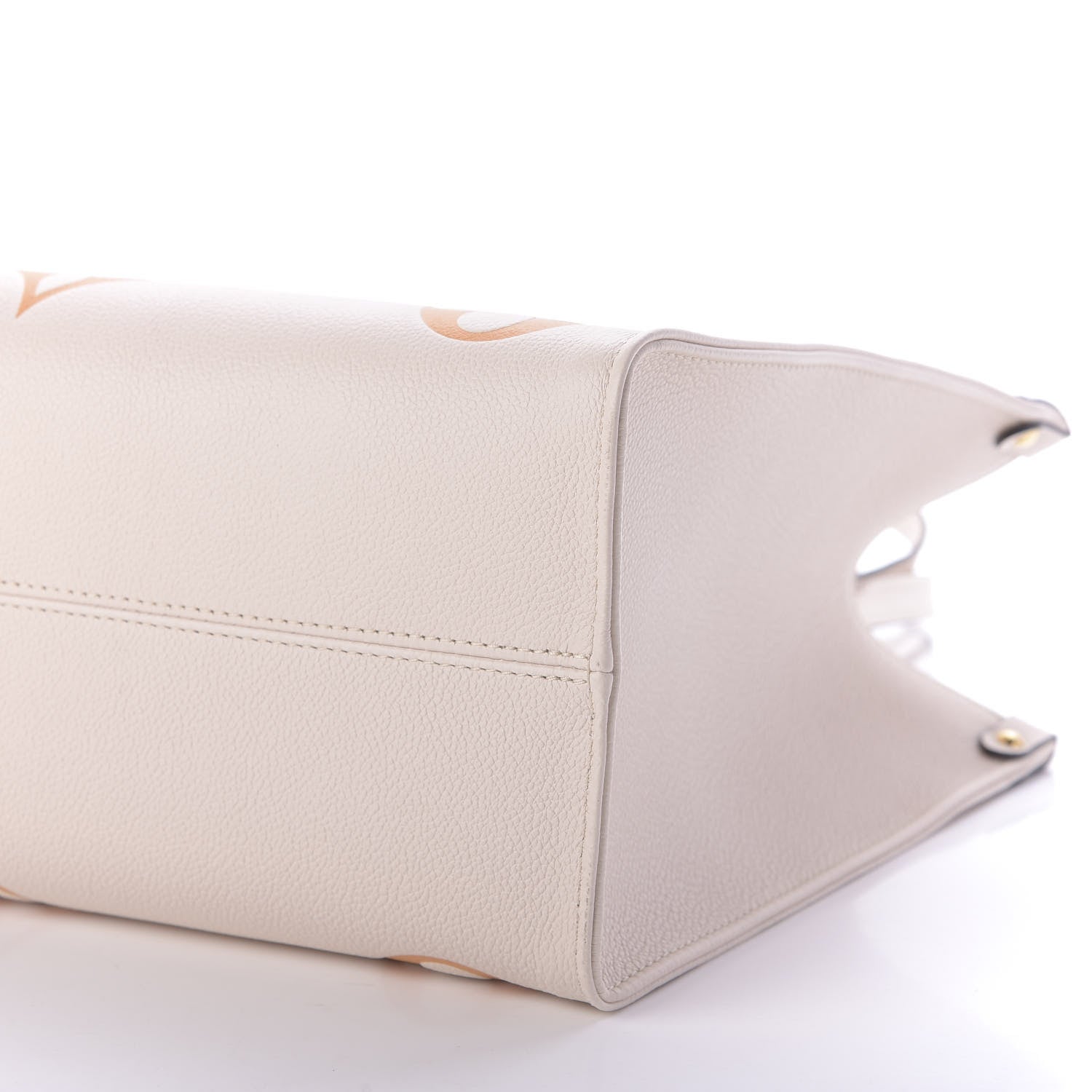 Louis Vuitton Empreinte Monogram Giant By The Pool Onthego MM Cream Saffron 8 of 10