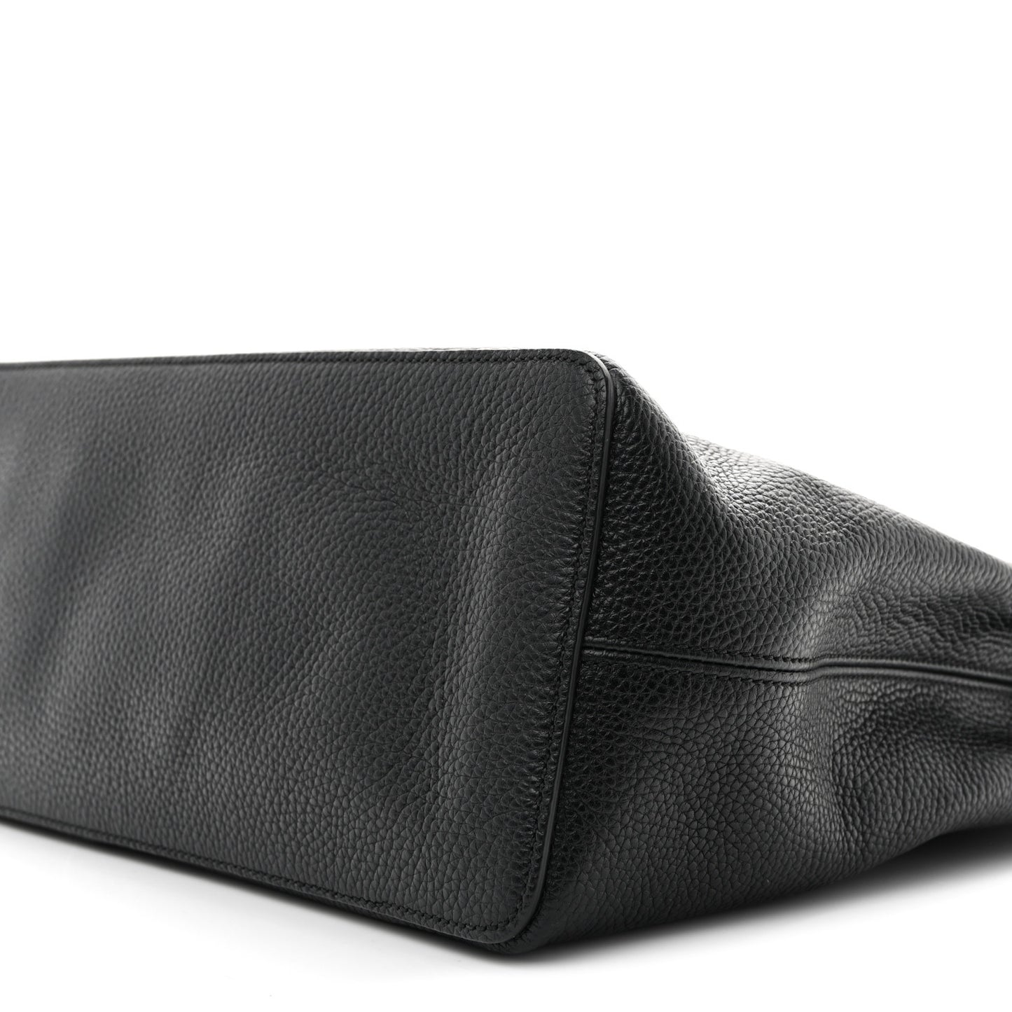 Pebbled Calfskin Large Soho Hobo Black