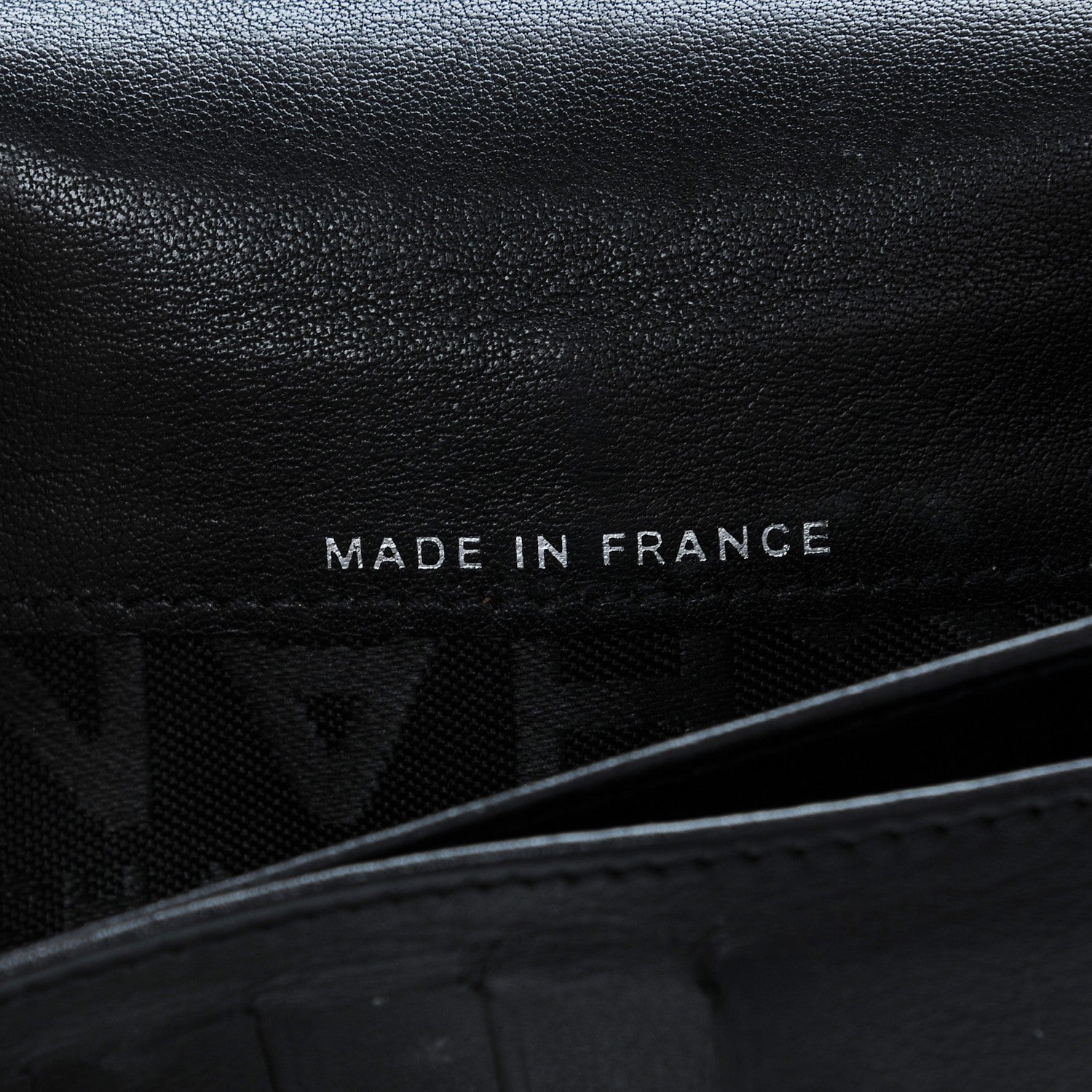 Chanel Grained Patent CC Yen Wallet Black 7 of 8