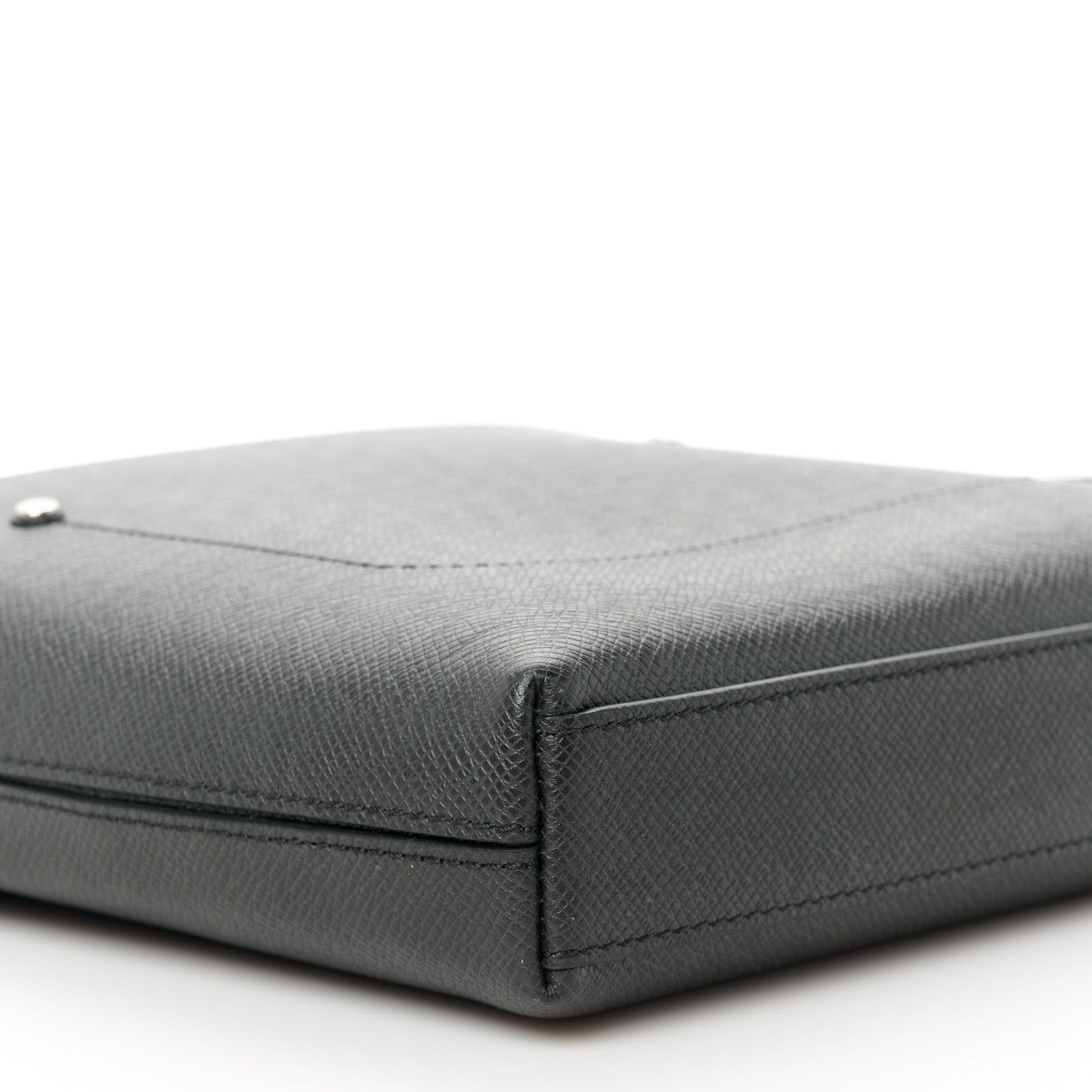 Louis Vuitton Taiga Grigori Pochette Ardoise 9 of 10