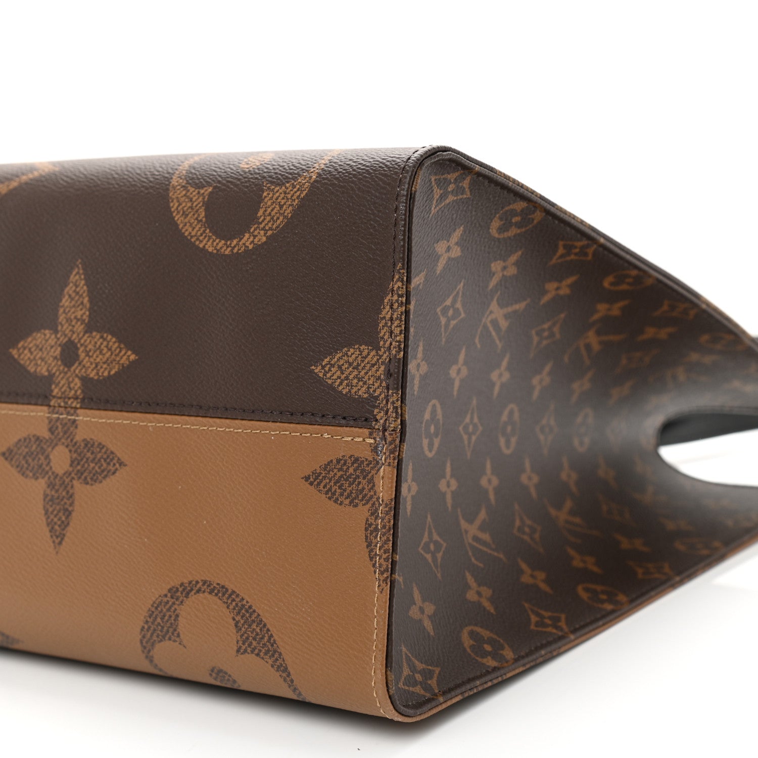 Louis Vuitton Reverse Monogram Giant Onthego GM 7 of 7