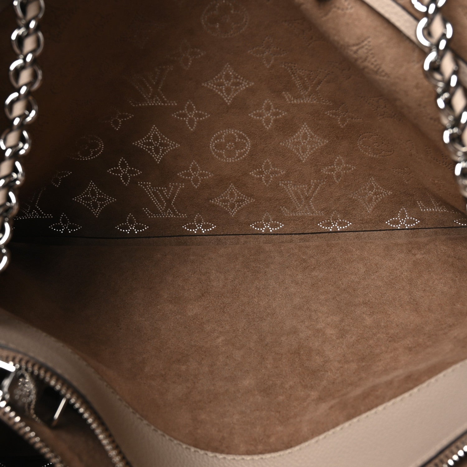 Louis Vuitton Mahina Bella Tote Galet 7 of 10