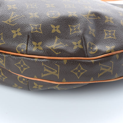 Louis Vuitton Monogram Croissant GM 9 of 9