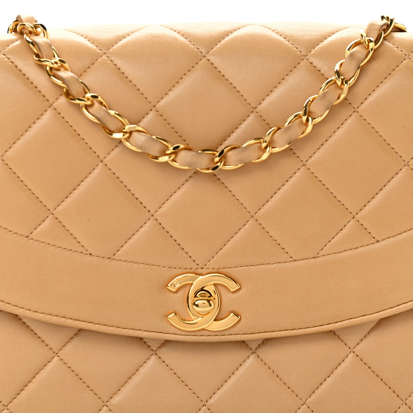 Lambskin Quilted Medium Single Flap Beige